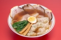 料理メニュー写真 特製チャーシューワンタン麺