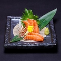 料理メニュー写真 甲斐サーモンのお刺身