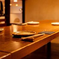 京都の風情あふれる店内でおもてなし