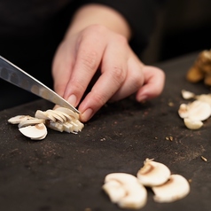 【当日の仕入れ状況によりメニューは変更になります】