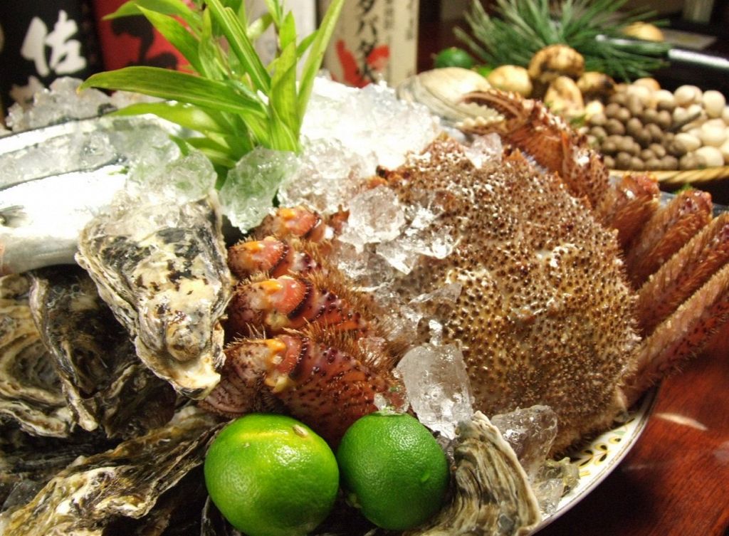 季節ごとの旬の食材を丁寧な調理で心ゆくまで堪能できる、和食好き必見のお店。