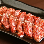 大人気の厳選「サガリ」!!赤字覚悟の390円(税抜)！タレ漬け、塩の2種類。どちらもお試しあれ！