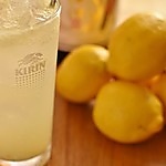 新鮮で美味しい！国産ノンワックス生搾りレモンサワー♪