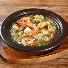 海老とマッシュルームのアヒージョ