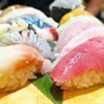 １貫から注文できる！不二子のお得なお任せ寿司もございます！