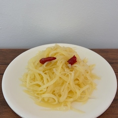 酸っぱ辛いイモ