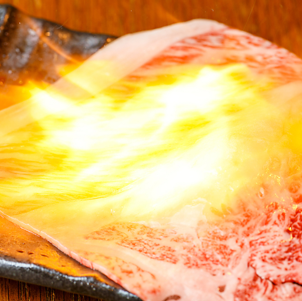 霜降り和牛炙り寿司は絶品の逸品です♪是非お召し上がりください★