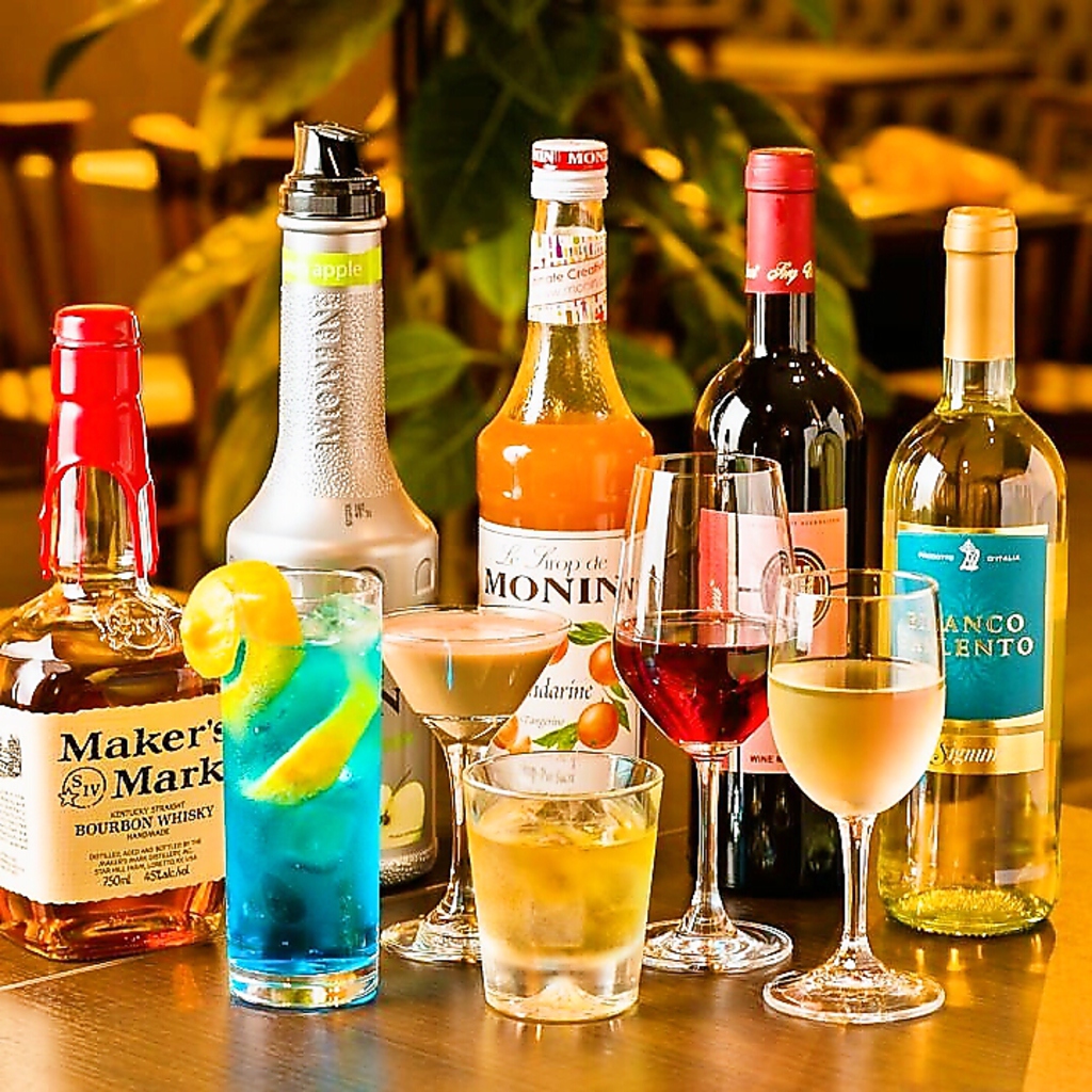 カクテルを種類豊富にご用意◎ノンアルコールカクテルもお作りできるので、お気軽にお声かけください