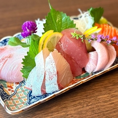 刺身盛り合わせ 二切れ（１から２人前相当）