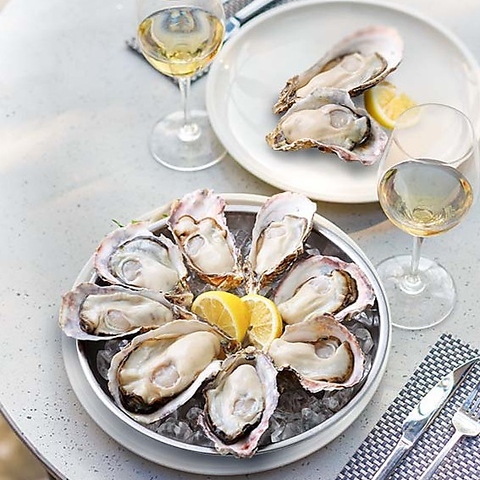 特許技術を用いて、海洋深層水で浄化した安心安全な「８TH SEA OYSTER」をご提供！