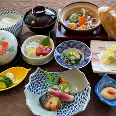 【旬菜小蝶の宴会】お魚メインの7品+2時間飲み放題コース
