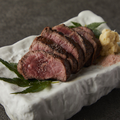 山わさび醤油で食べる　～ 道産黒毛和牛の炙り ～