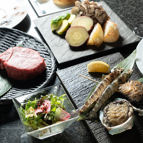 特別な日のお食事はぜひ当店で。ラグジュアリー&モダンな空間で思い出に残る美食体験