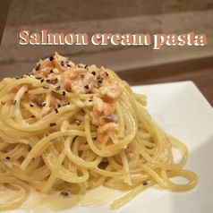 サーモンのクリームパスタ