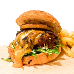 パイナップルBBQチーズバーガー