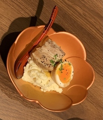 GOENの肉じゃが風ポテサラ~ルイビ豚バラ角煮~