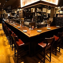 カウンター席のご用意もございます◎お一人様も大歓迎！調理風景を楽しみながら素材の旨みを最大限に引き出した自信の逸品をお楽しみください！