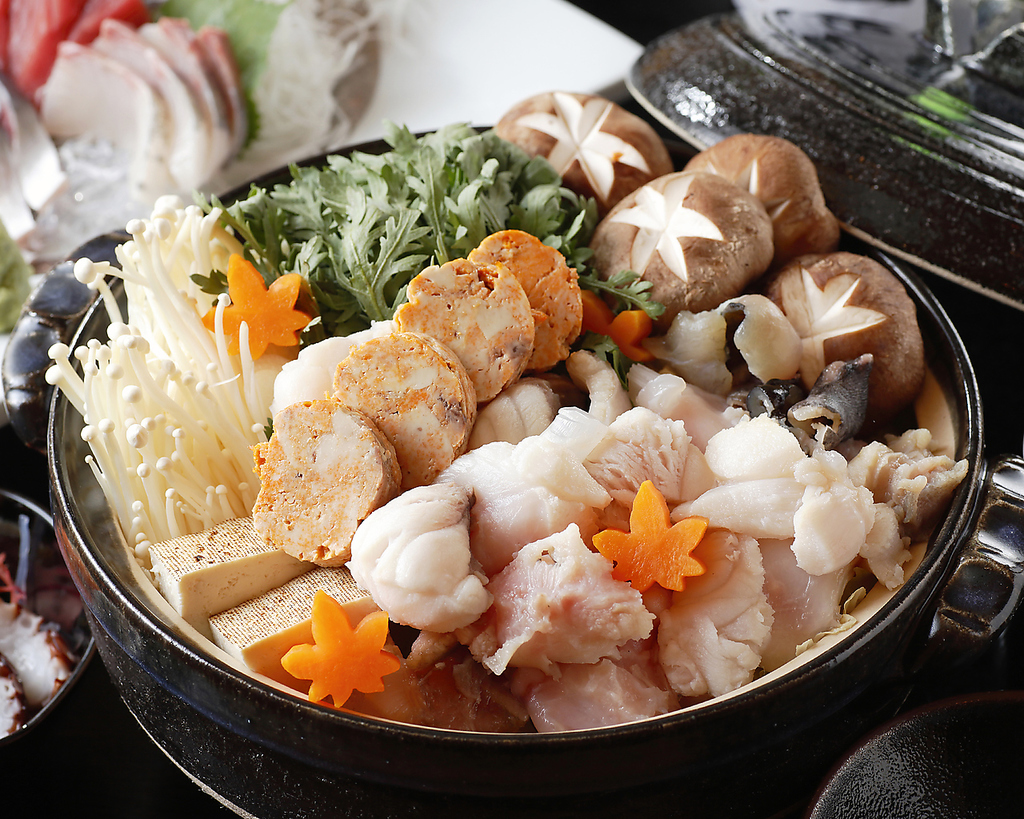 【鍋】当店自慢のあんこう鍋！！ポン酢・辛味噌の2種からお選びくださいませ。