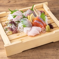 今朝獲れ鮮魚のお造り盛り合わせ♪