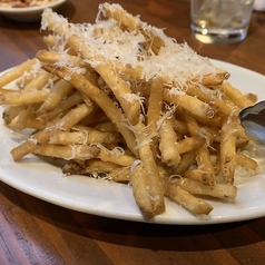 香りで惹かれるトリュフ風味のポテト