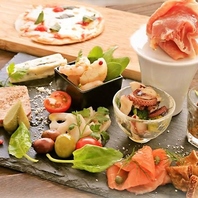 ランチからカフェ、ディナーまで