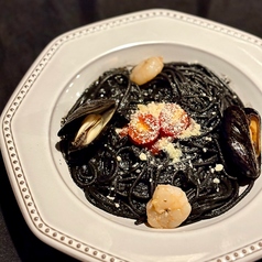 イカ墨ブラック