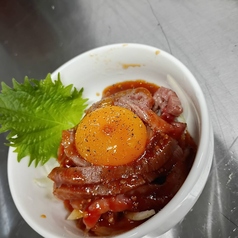 和牛炙りユッケ