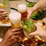 飲み放題付きコースがお得♪お好きなドリンクで乾杯♪