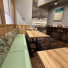 ハナオカフェイオンモール豊川店の雰囲気1