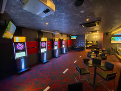 B-GARAGE 梅田茶屋町店の写真