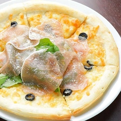 生ハムとルッコラ