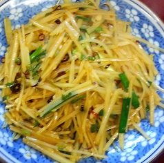 じゃがいもの千切り炒め