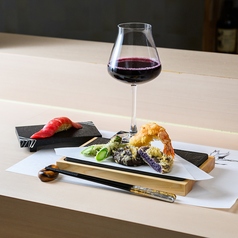 薄衣で素材を生かす軽やかな至福の天麩羅体験一皿一皿に