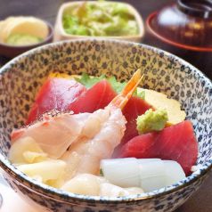 鮮魚店が営む割烹料理のお得ランチ880円～