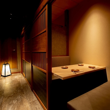 鮨 まつ井 大阪梅田店の雰囲気1