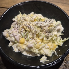 蒸し鶏と春キャベツのコールスローサラダ