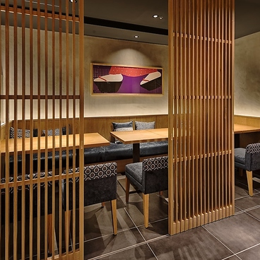 菜な 二の丸亭 六本木ヒルズ店の雰囲気1