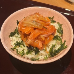 薬膳キムチサーモン丼