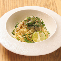 すだち香る、たっぷりしらすの和風冷製パスタ(カッペリーニ)