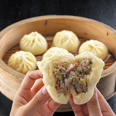 オリーブ豚100％自家製肉まん(1個)