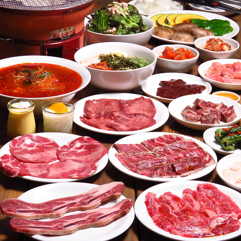 北海道・旭川発祥の塩ホルモンが横浜に！肉の鮮度と持ち味が生きる皿をヘルシーに満喫