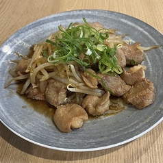 牛ホルモンもやし炒め