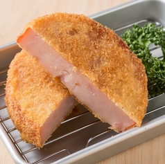 お肉屋さんの厚切りハムカツ