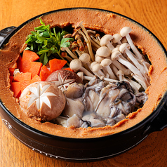 牡蠣とお豆腐の味噌鍋（2～3人前）