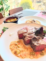 旬の食材のビストロ料理