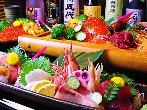 旬の素材を取り入れた美味しいお寿司が食べられる。最大40名貸し切可！飲み放題あり。