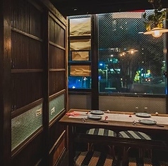 落ち着いた雰囲気の半個室!