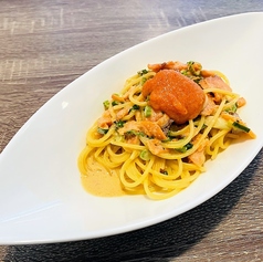 スモークサーモンと明太子のクリームパスタ