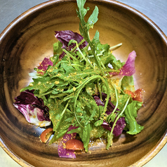 自家製ドレッシングの菜園風サラダ