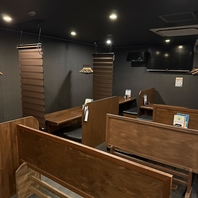 レイアウト変更自由◎ゆったりくつろげる広々店内♪